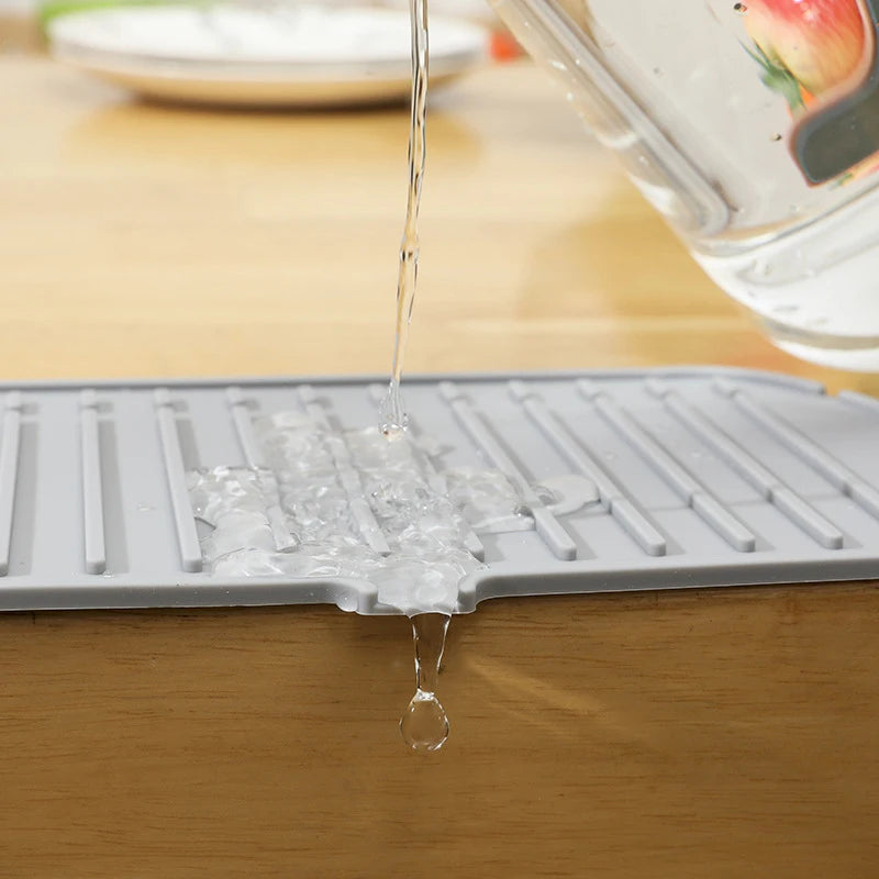 Faucet Splash Pad Silicone Sink Faucet Splash Guard Mat Sponge Drain Anti Slip Rack for Bathroom