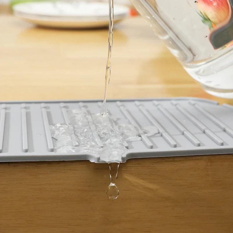 Faucet Splash Pad Silicone Sink Faucet Splash Guard Mat Sponge Drain Anti Slip Rack for Bathroom