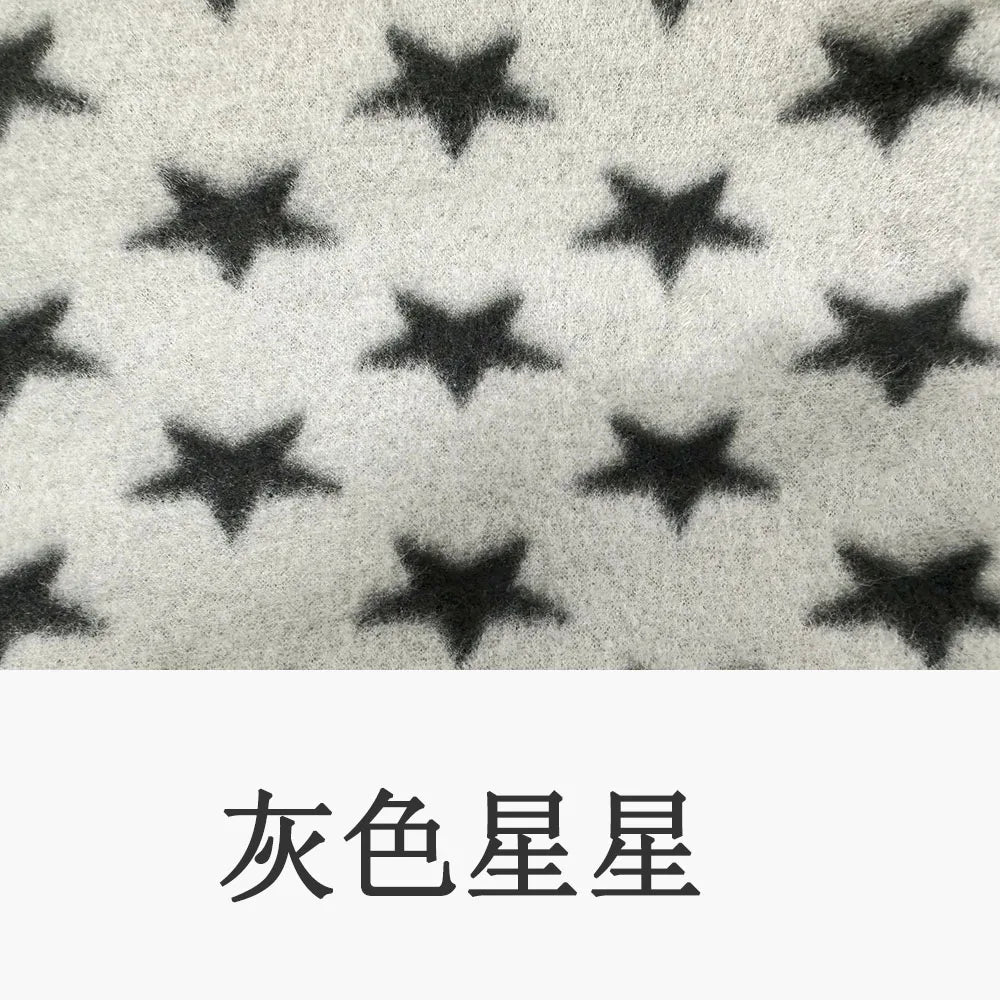 Dog-Cat Winter Pet Blankets Paw Prints
