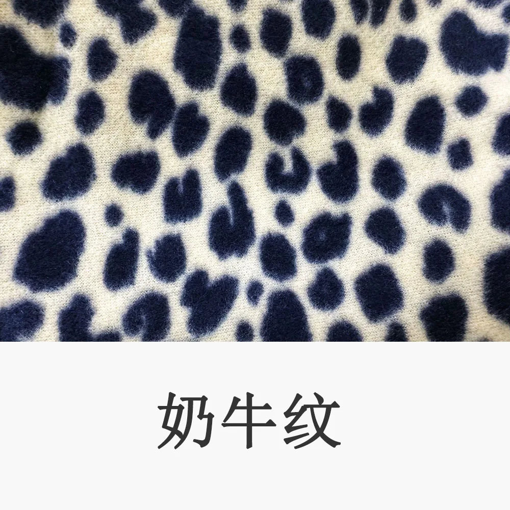 Dog-Cat Winter Pet Blankets Paw Prints
