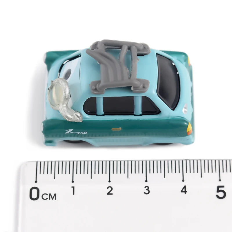 Cars Disney Pixar Lightning McQueen Golden Model Diecast Vehicle Metal Toy Car Kids